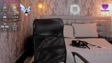 Lana  online show from 10.10.25