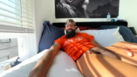 Snapshot of _slimreaper69 chatting on 04.14.26 Slim Reaper online show from 04.14.26
