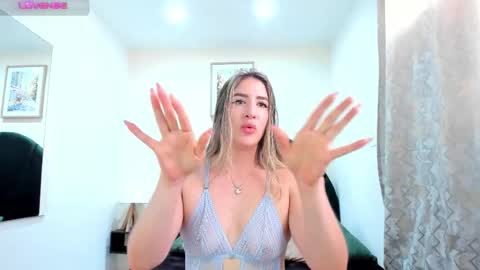    640  200   online show from 12.18.25