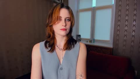 Snapshot of _some_howhere_ chatting on 11.04.25 Liz online show from 11.04.25