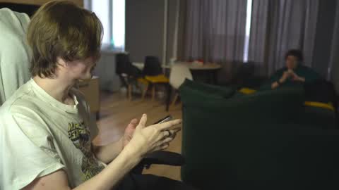 OLIVERpvt is open online show from 02.27.25