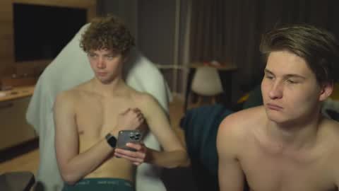 OLIVERpvt is open online show from 03.06.25