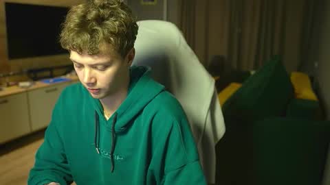 OLIVERpvt is open online show from 11.30.25