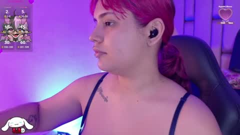 Snapshot of _sowy_venus_ chatting on 07.21.26 V E N U S online show from 07.21.26