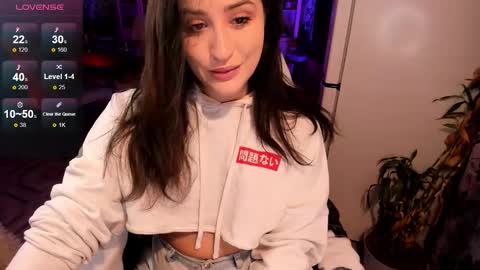 Snapshot of _sserendipityy_ chatting on 09.13.25 _sserendipityy_ online show from 09.13.25