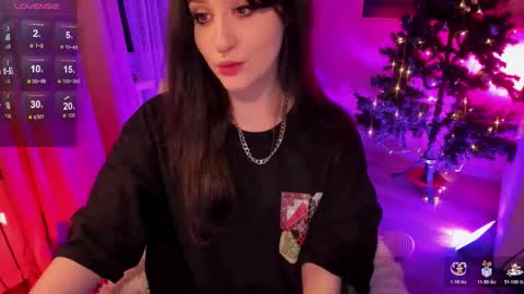 Snapshot of _sserendipityy_ chatting on 02.01.26 _sserendipityy_ online show from 02.01.26