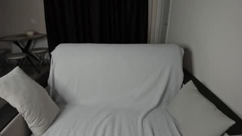 Snapshot of _stager_ chatting on 02.05.25 MARKPVT IS OPEN online show from 02.05.25
