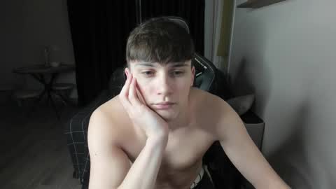 Snapshot of _stager_ chatting on 03.06.25 MARKPVT IS OPEN online show from 03.06.25
