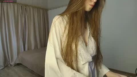 Stella Grace online show from 05.26.26