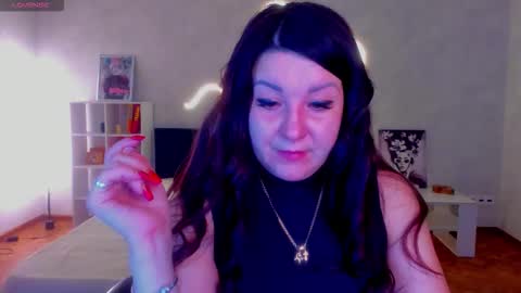 Snapshot of _still_her chatting on 11.26.25 Erica online show from 11.26.25