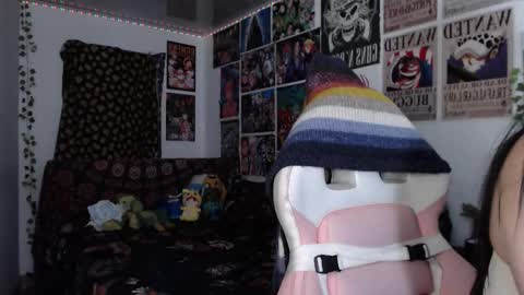 Snapshot of _succubowie_ chatting on 09.26.25 Succubowie online show from 09.26.25