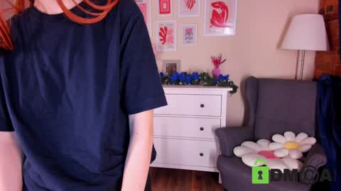 Snapshot of _suunbeam_ chatting on 01.08.25 Sun online show from 01.08.25