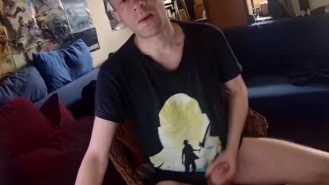Snapshot of _svenerd87___ chatting on 10.14.25 Sven online show from 10.14.25