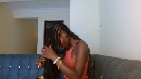 Snapshot of _sweejewel chatting on 09.15.25 _sweejewel online show from 09.15.25