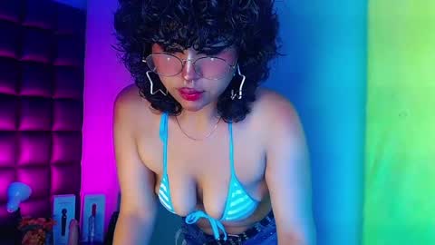 Snapshot of _sweet_kuromi chatting on 03.11.25 Kuromi online show from 03.11.25