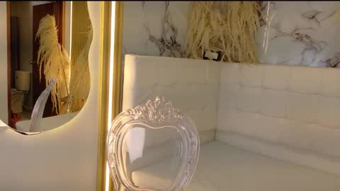 Snapshot of _sweetbriana chatting on 10.25.25 Sweet Briana online show from 10.25.25