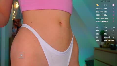 Snapshot of _sweetcams_ chatting on 04.05.26 Dasha online show from 04.05.26