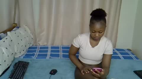 Rosy  Steph online show from 09.30.25