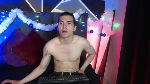 Snapshot of _tattoo_couple chatting on 12.29.24 online show from 12.29.24