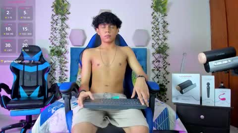 Snapshot of _taylor_black chatting on 09.30.25 Taylor online show from 09.30.25