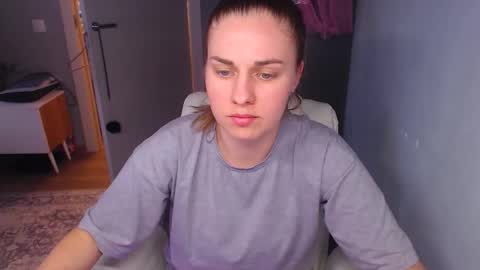 _thesamedaniellatrue_ online show from 05.18.26