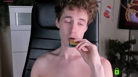 Snapshot of _tokyo_ghoul chatting on 01.17.26 _tokyo_ghoul online show from 01.17.26