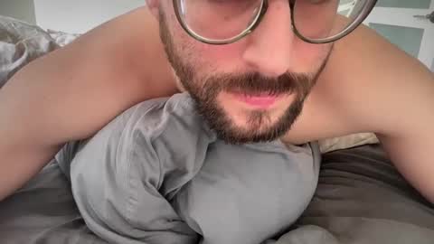 Snapshot of _ur_happy_meal chatting on 01.25.25 DJ online show from 01.25.25