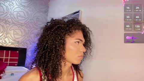 Snapshot of _vennuss_ chatting on 11.14.25 Venus online show from 11.14.25