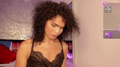 Snapshot of _vennuss_ chatting on 11.20.25 Venus online show from 11.20.25