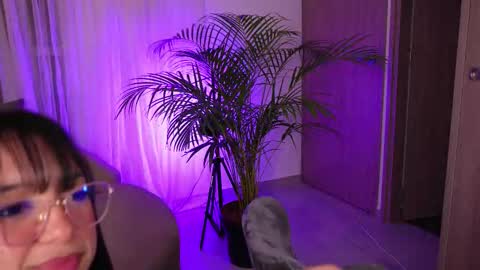 VICTORIA online show from 09.30.25