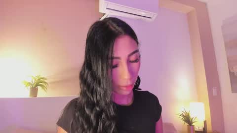 Victoria online show from 04.20.26