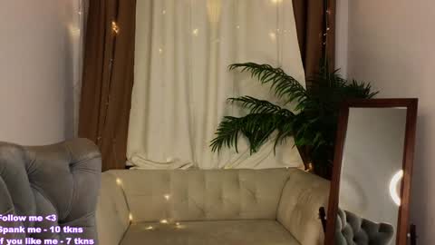 Violet online show from 12.01.24