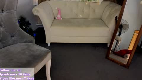 Violet online show from 12.15.24