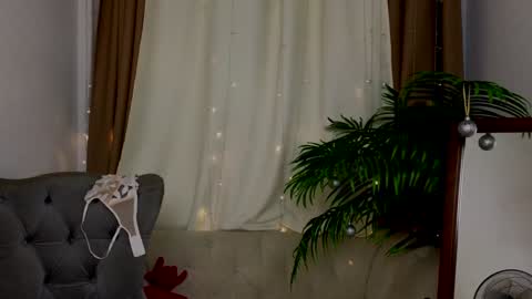 Violet online show from 01.12.25