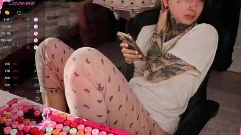 Alis online show from 04.23.26