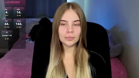 Snapshot of _wednesday_addams_ chatting on 09.12.25 Vera online show from 09.12.25