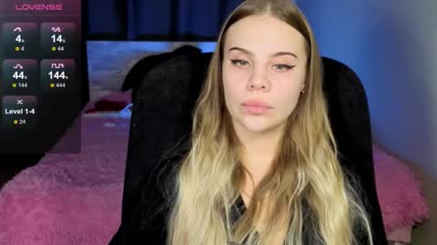 Snapshot of _wednesday_addams_ chatting on 10.23.25 Vera online show from 10.23.25