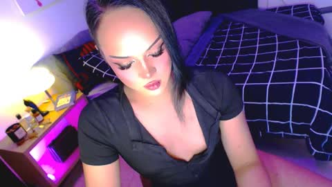 Snapshot of _womanofdreams_ chatting on 07.28.26 Sofie online show from 07.28.26