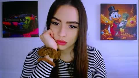 Snapshot of _your_fantasy_girl chatting on 11.01.25 Alisa online show from 11.01.25