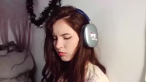 Snapshot of _yourcherrybomb chatting on 10.30.25 _yourcherrybomb online show from 10.30.25