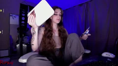 Roxy online show from 09.29.25