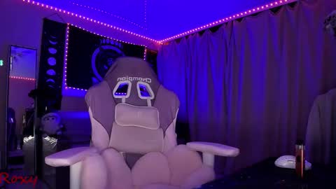 Roxy online show from 01.15.26