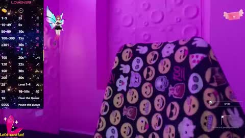 Yuyi online show from 11.13.25