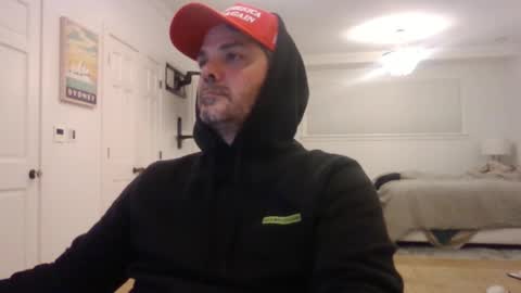 Snapshot of _zeus____ chatting on 01.11.25 Zeus online show from 01.11.25