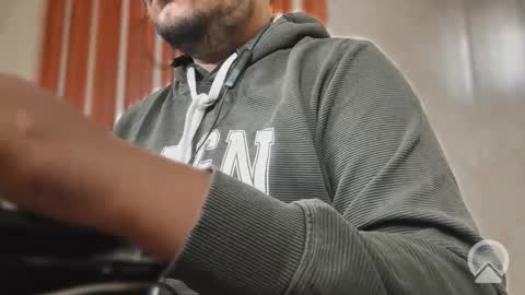 Snapshot of a4h_odin chatting on 10.08.25 Sleepy owl online show from 10.08.25