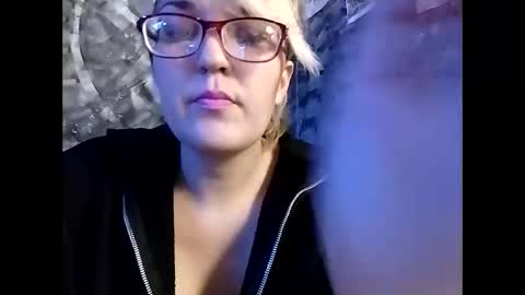Bree Anna online show from 12.21.24