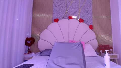 Aisha online show from 02.09.26