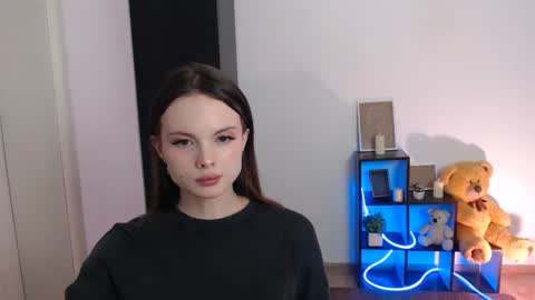 a_ariella_ online show from 10.28.25
