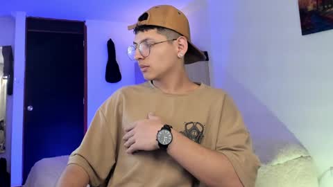 alejo online show from 02.04.25