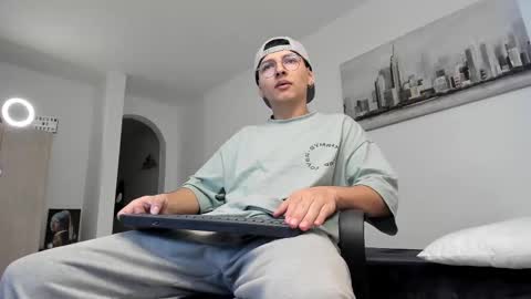 alejo online show from 03.10.25